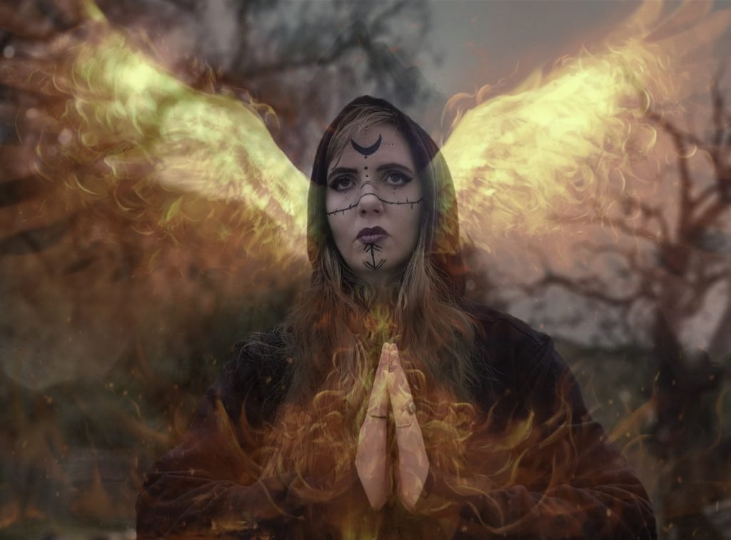 Scarlett-W-Black Readings